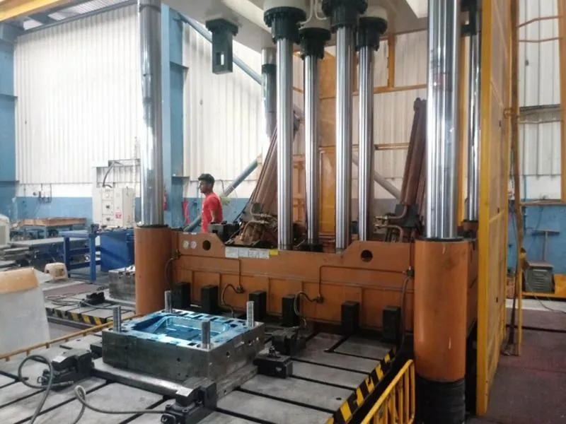 Máy Rà Khuôn Sản Xuất Đồ Gia Dụng 300T